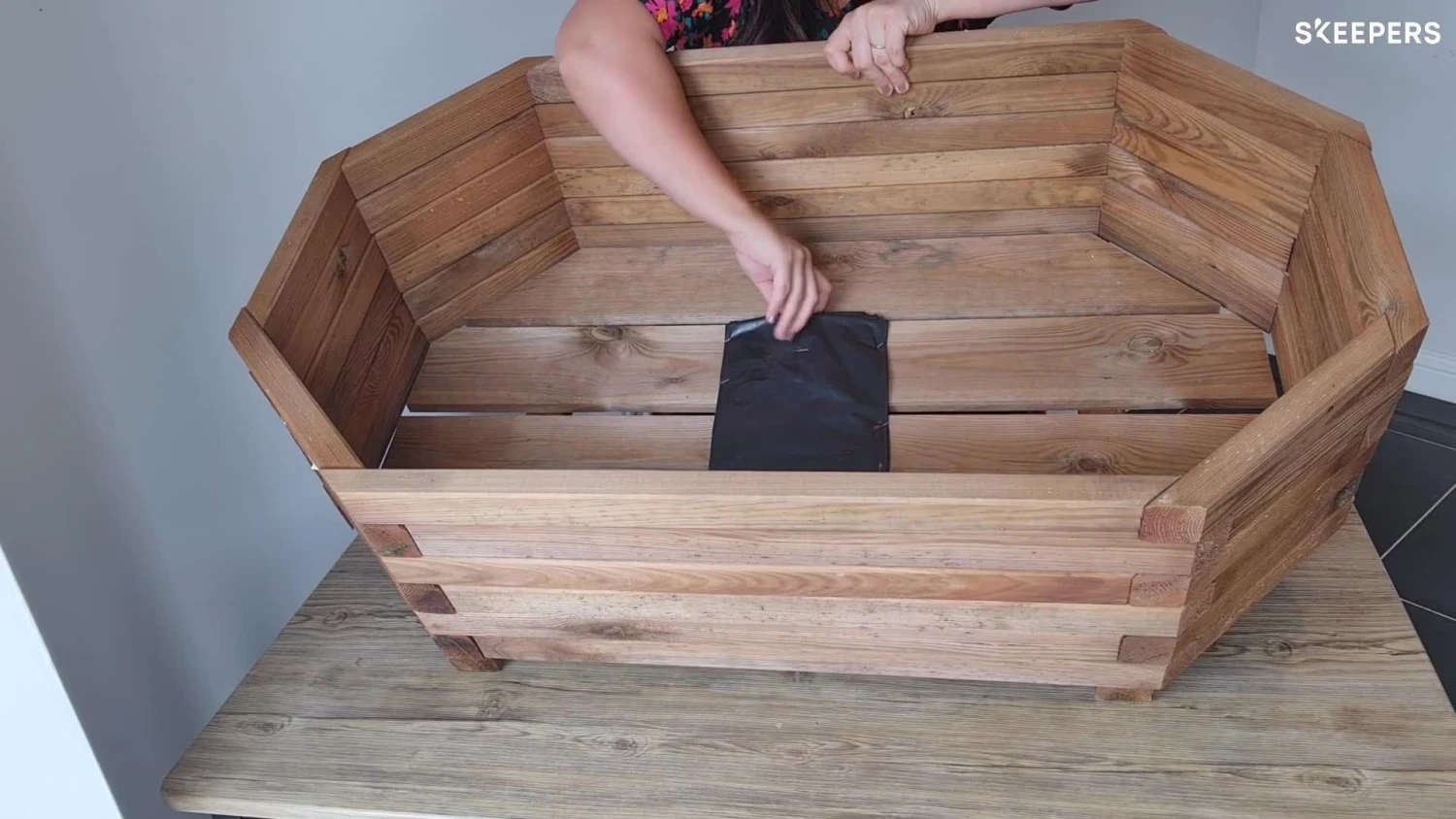 Blooma Bopha Brown Wooden Rectangular Trough 2 Blooma Bopha Brown Wooden Rectangular Trough - Image 2