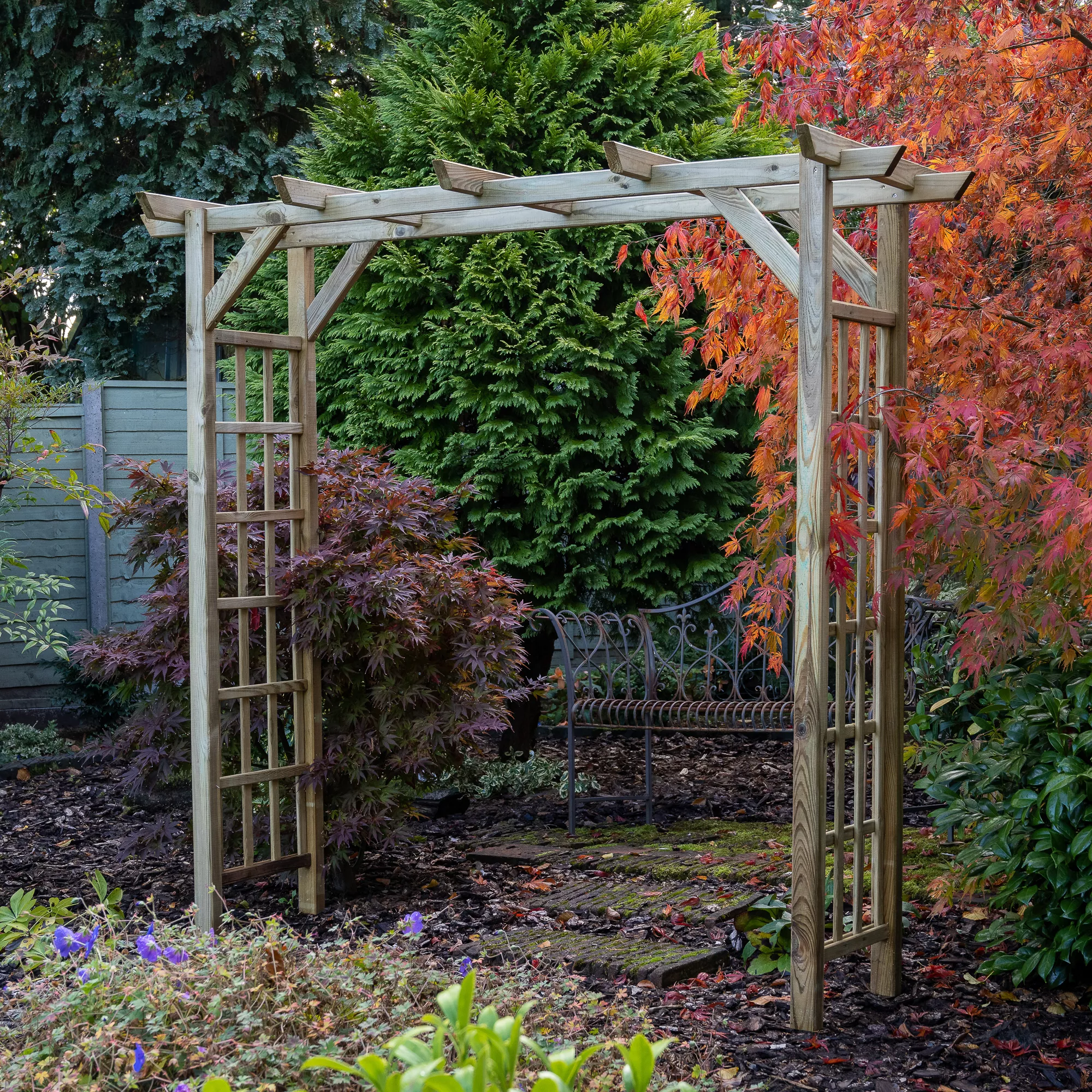 Forest Garden Classic Flat Top European Softwood Arch (H) 213cm X (W) 210cm 1 Forest Garden Classic Flat Top European Softwood Arch (H) 213cm X (W) 210cm