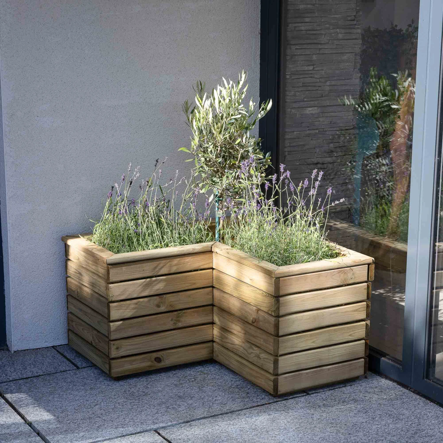 Forest Garden Linear Corner Natural Timber Wooden Rectangular Planter 4 Forest Garden Linear Corner Natural Timber Wooden Rectangular Planter - Image 4