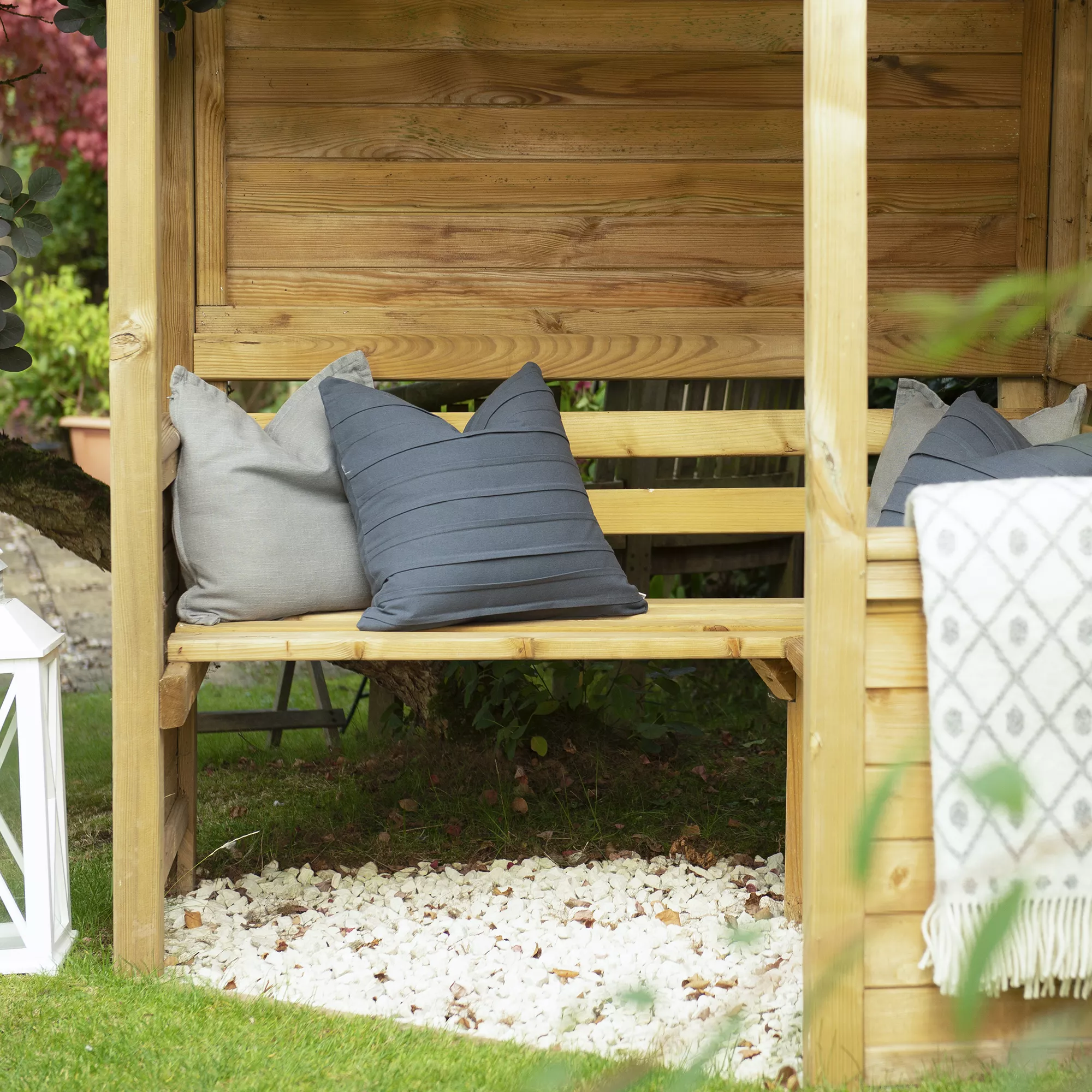 Forest Venetian Corner Arbour, (H)2500mm (W)2330mm (D)1610mm - Assembly Required 5 Forest Venetian Corner Arbour, (H)2500mm (W)2330mm (D)1610mm - Assembly Required - Image 5