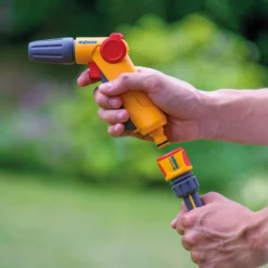 Hozelock 3 Function Hose Spray Gun 6 Hozelock 3 Function Hose Spray Gun -Hozelock Shop hozelock 3 function hose spray gun5010646062442 01i bq