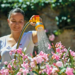 Hozelock 5 Function Hose Spray Gun 9 Hozelock 5 Function Hose Spray Gun -Hozelock Shop hozelock 5 function hose spray gun5010646062978 02i bq