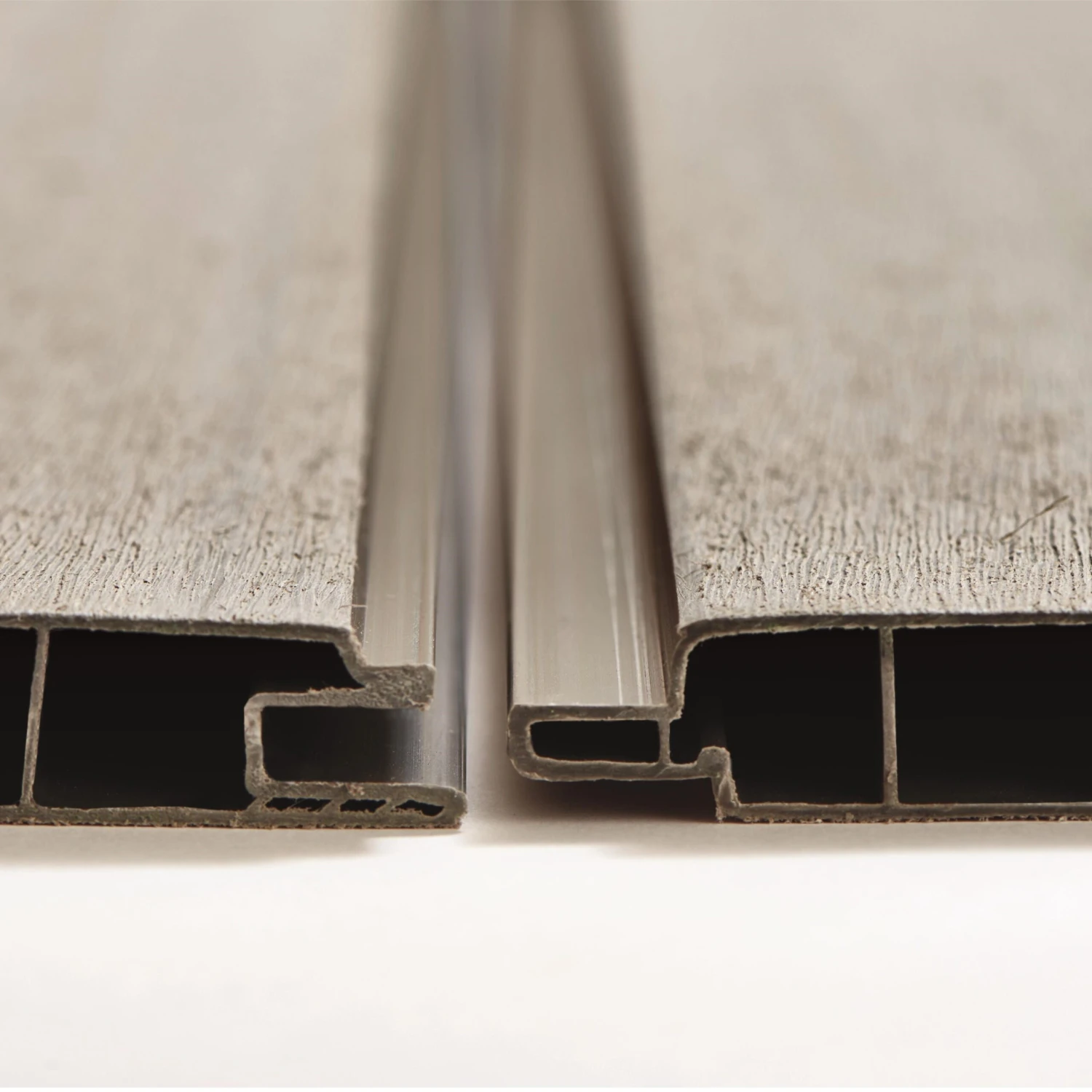 Keter Oakland Apex Tongue & Groove Grey Plastic Shed With Floor 5 Keter Oakland Apex Tongue & Groove Grey Plastic Shed With Floor - Image 5