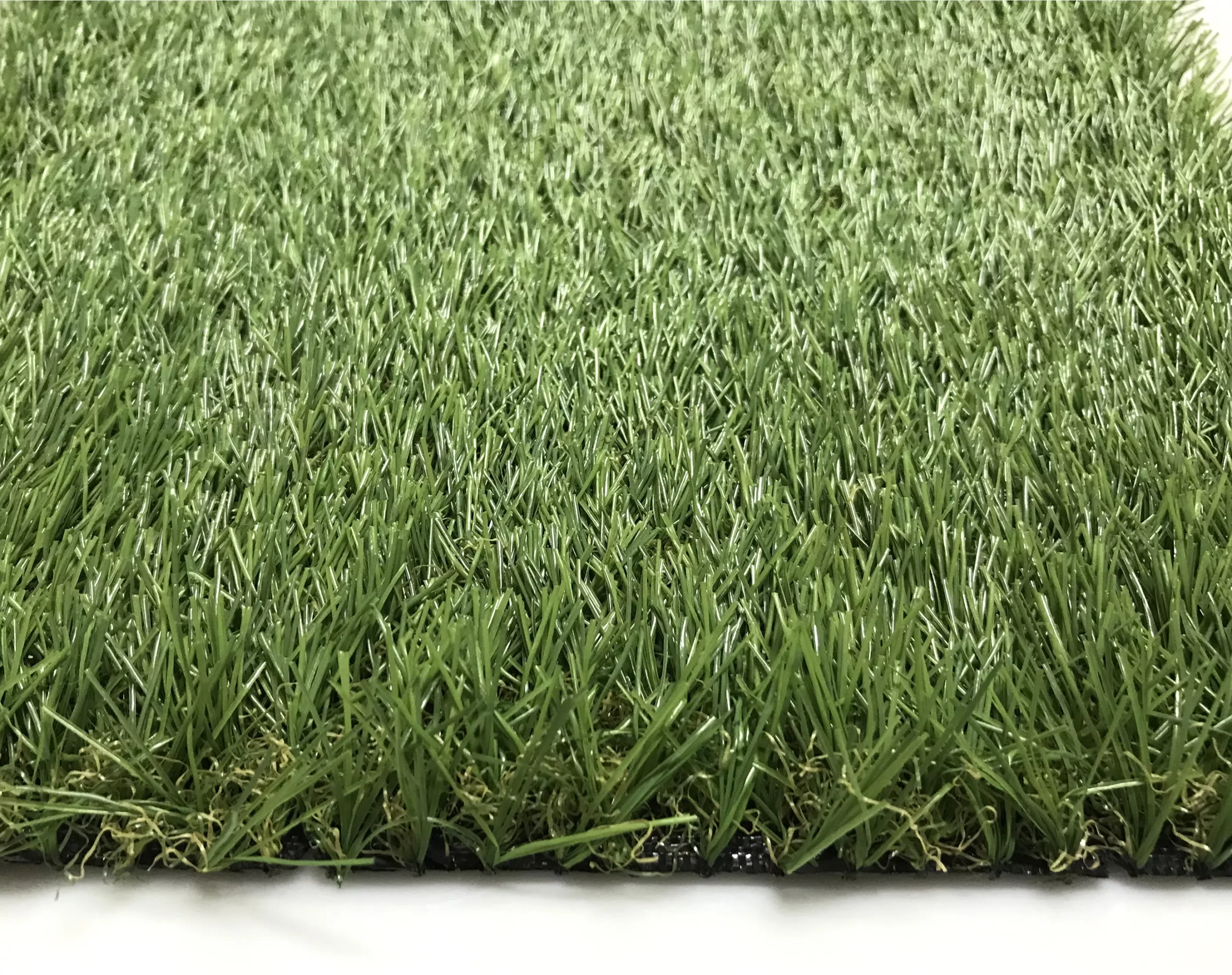 Linden Medium Density Artificial Grass (L)4m (W)1m (T)32mm 3 Linden Medium Density Artificial Grass (L)4m (W)1m (T)32mm - Image 3