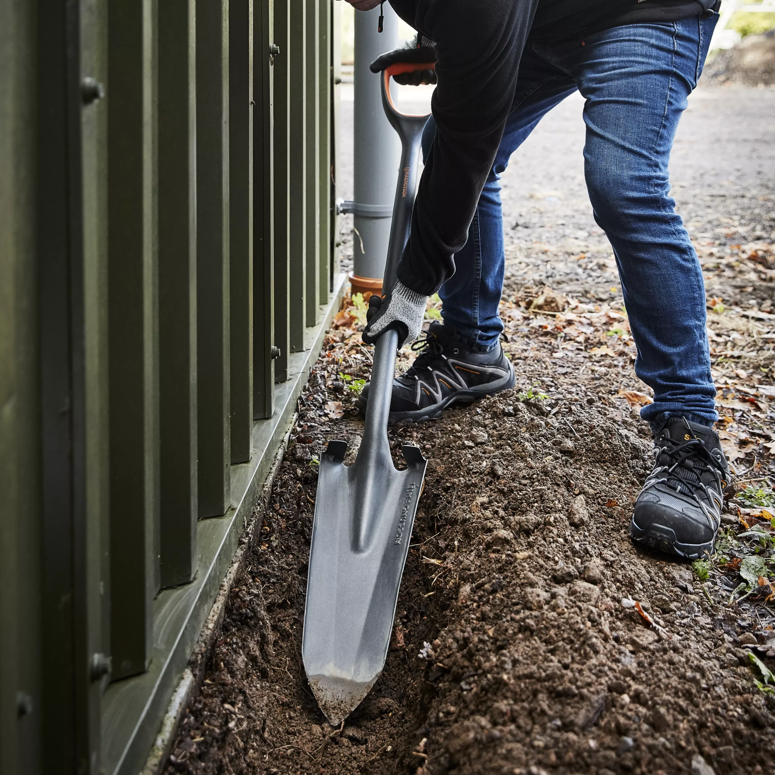 Magnusson Pointed D Handle Drain Shovel 6 Magnusson Pointed D Handle Drain Shovel - Image 6