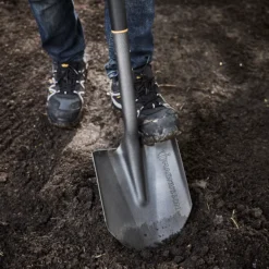 Magnusson Pointed Straight Handle Shovel -Hozelock Shop magnusson pointed straight handle shovel5059340086613 02i