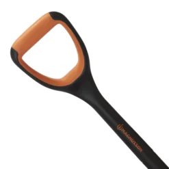 Magnusson Square Digging Spade -Hozelock Shop magnusson square digging spade5059340086668 37c