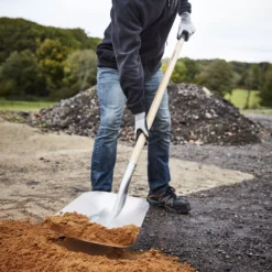 Magnusson Square Straight Handle Snow Shovel -Hozelock Shop magnusson square straight handle snow shovel5059340086644 01i