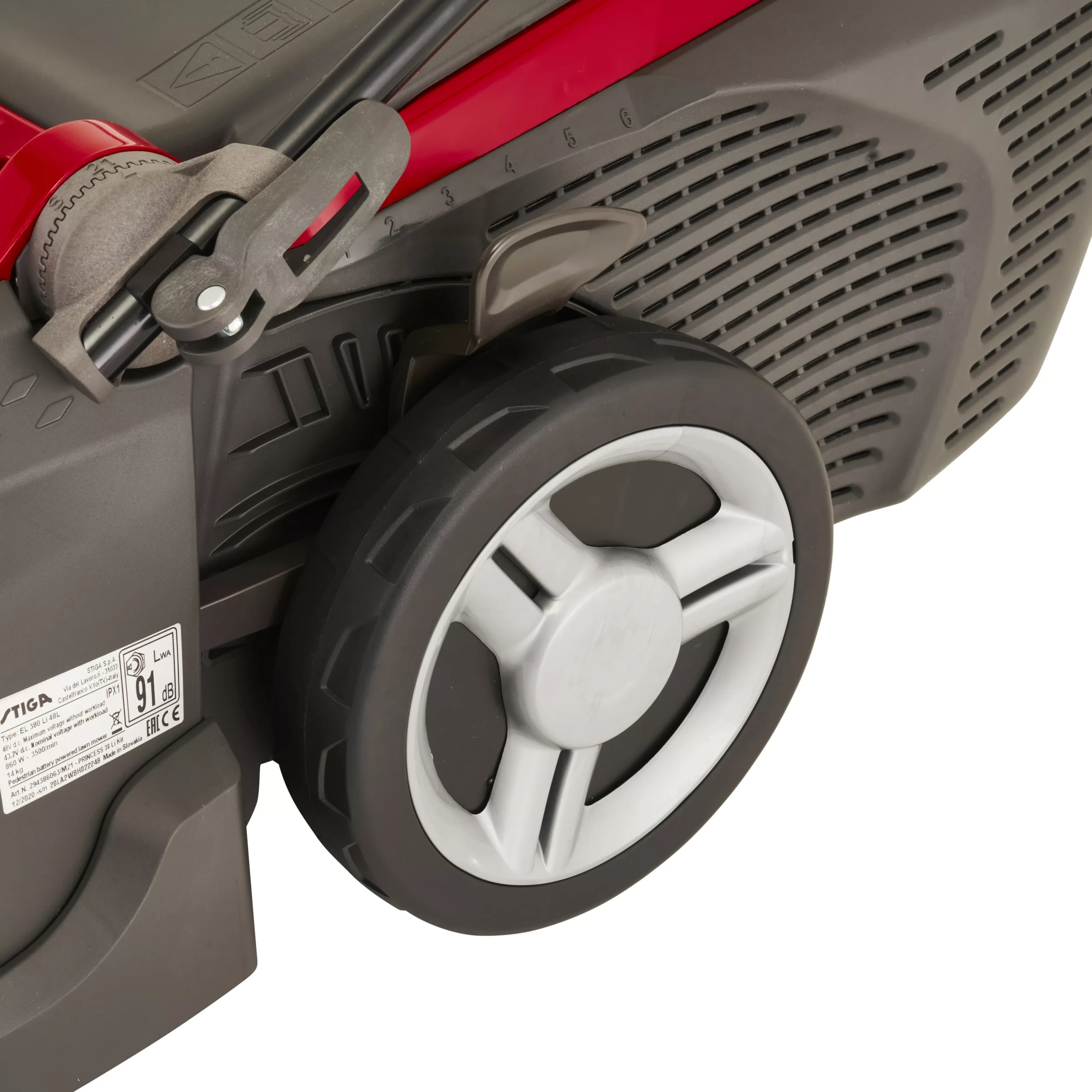 Mountfield Freedom500 38 Li Kit Cordless 48V Rotary Lawnmower 4 Mountfield Freedom500 38 Li Kit Cordless 48V Rotary Lawnmower - Image 4