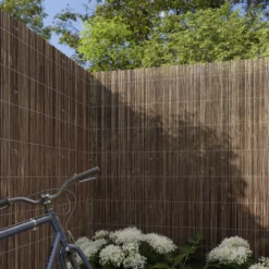 Natural Wicker Garden Screen (H)1.8m (W)3m -Hozelock Shop natural wicker garden screen h 1 8m w 3m5059340673523 01i