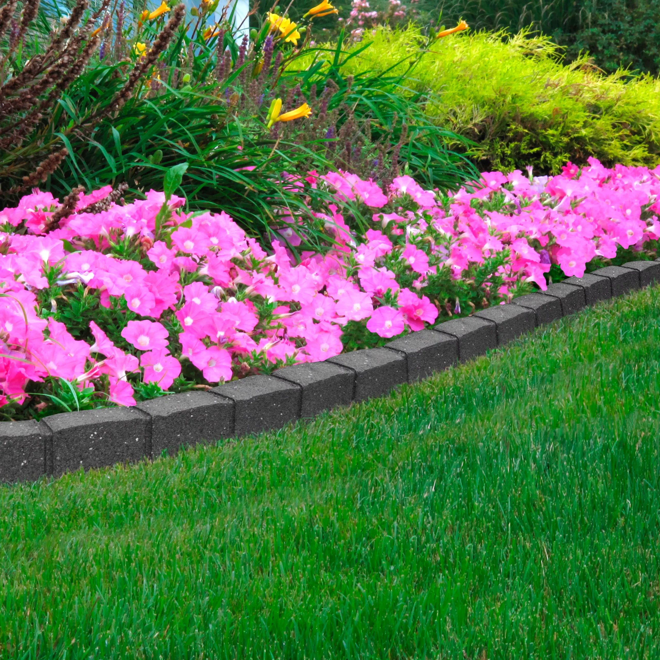 Primeur Grey Rubber Roman Stone Edging Roll (H)8.8cm (L)1.2m 4 Primeur Grey Rubber Roman Stone Edging Roll (H)8.8cm (L)1.2m - Image 4