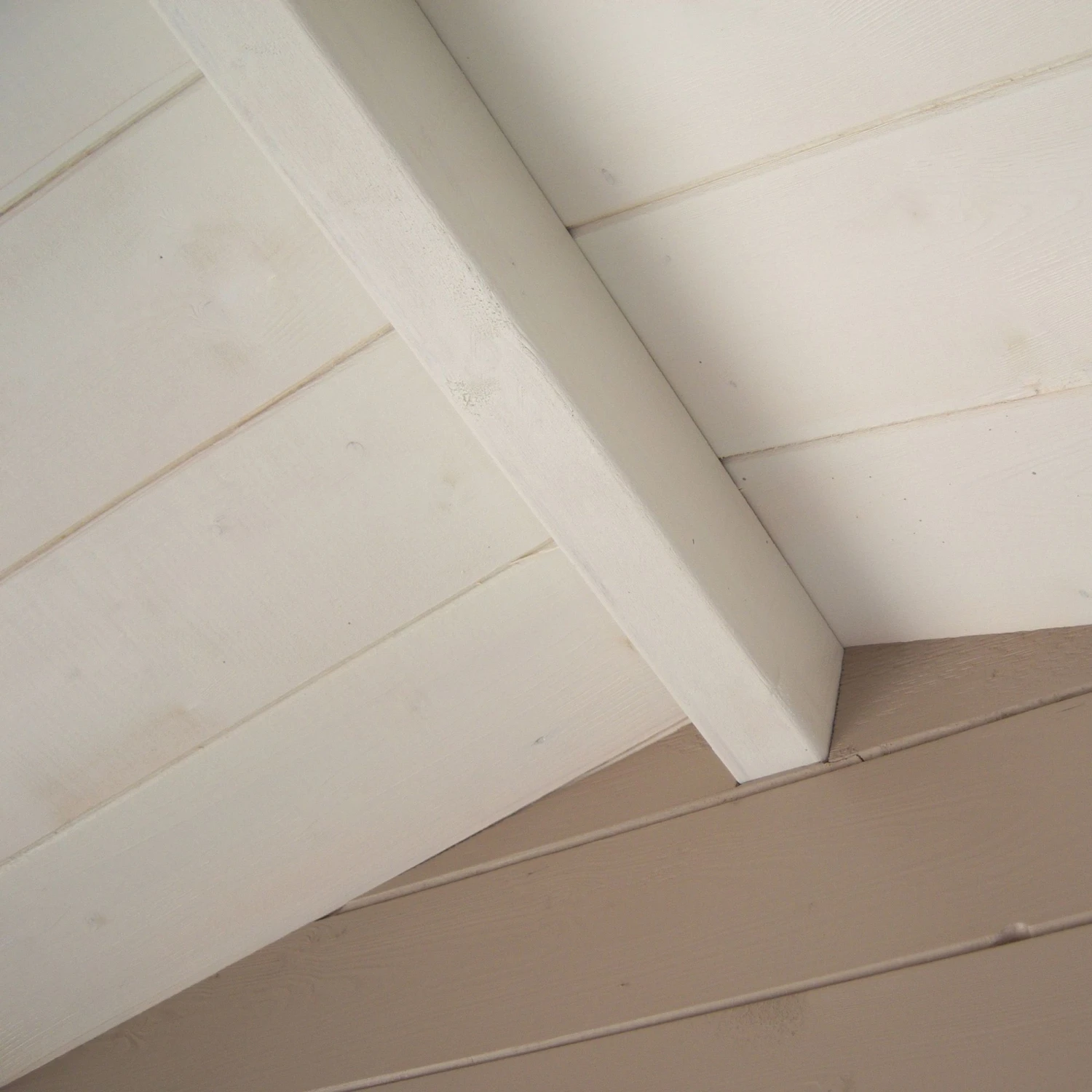 Shire Hartley 8x8 Apex Tongue & Groove Wooden Cabin - Assembly Service Included 4 Shire Hartley 8x8 Apex Tongue & Groove Wooden Cabin - Assembly Service Included - Image 4