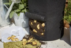 Verve Black Round Planter -Hozelock Shop verve black round planter5059340329642 03i