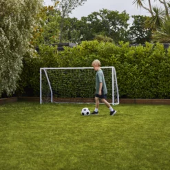 Verve Family & Sports Grass Seeds, 1.5kg -Hozelock Shop verve family sports grass seeds 1 5kg3663602947516 07i