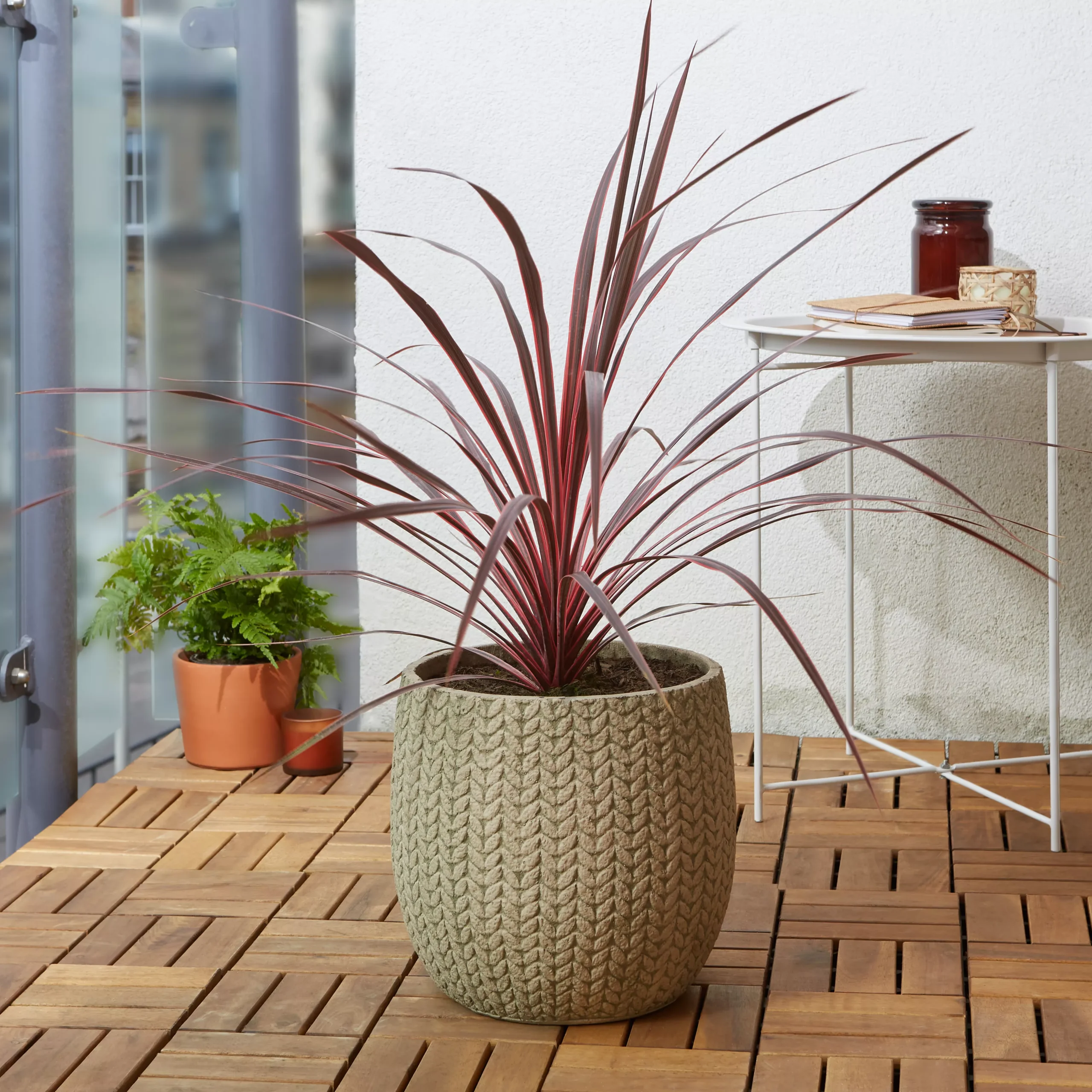 Verve Kulun Beige Knitted Effect Fibreclay Circular Plant Pot (Dia)29cm 3 Verve Kulun Beige Knitted Effect Fibreclay Circular Plant Pot (Dia)29cm - Image 3